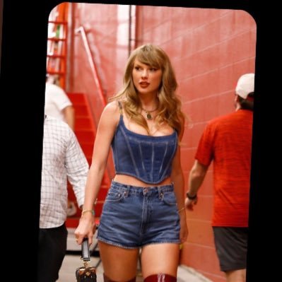 swifties_4_eva's profile picture. Too casually cruel in the name of being honest… Taylor Swift 🎶