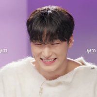 나비 (@cat_abutterfly) 's Twitter Profile