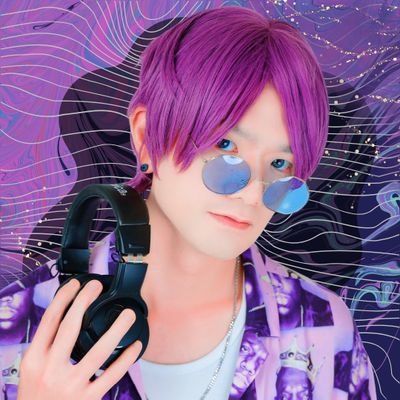 YAVAMiX(@yavamix_party)主催 / 渋谷・新宿・下北ロックバー立上げ&統括実績 / ライブハウス立上げ実績 / 海外バンド国内ツアー制作 / 台湾、ベトナム海外DJ実績 / 音楽ライター / ラジオDJ / ヒャダイン元バンドメンバー / YAVAMiX主催 / 仙台⇔東京⇔大阪
