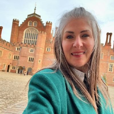 Helena9417611's profile picture. Technical Analyst|| Financial expert