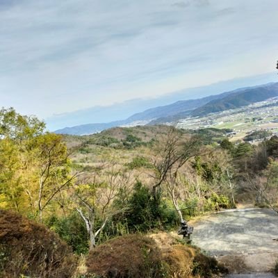 自民党保守系議員支持,中間的公明・維新支持の右派・中道保守です。
ある人の二代目(旧三代目)アカウントです!
東方や逃げ若,薬屋等が好きで、そちらでも是非!推しはアリス,羅漢,阿多妃,時行,頼重,雫等。
副垢は出広
DM◯ 溜口◯ 怪しい垢,エロ垢,詐欺垢等お断り 偶に変人要素出ますw