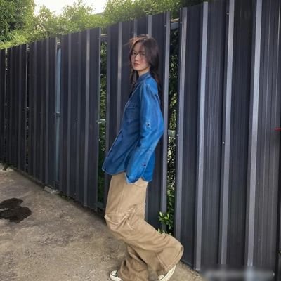 emms05212000's profile picture. Let spread love and positivity 🥰
