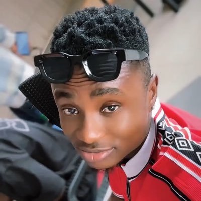 Scorpio ♏ || Aspiring Model || Fashion lover || Hard Worker || Manchester United || REAL MADRID || GOD✝️ || 30BG || CR7🐐|| I LOVE TO WRITE ✍️|| PLUTO💯