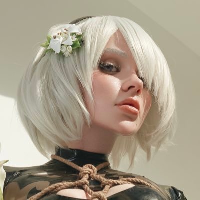 making cosplay a lil bit hotter 📛 // https://t.co/BFG7oEDyCS