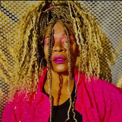 #TeeSlaves new music out now! https://t.co/eKSVTRy7cm #DISCONNECTED 🛸يعيش حياة Damn right I like the life I live! creatives hit tahyira@tremg.info 🎬👇🏽