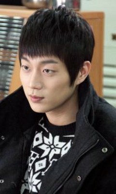 ♥새라헤움♥23뇨자♥비스트♥윤두준♥/먹는거노는거다좋아함/십자수/팔로우하고멘션주세요 멘션안주면 팔로우안해요/