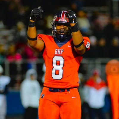 BHP Varsity football #8 RB/EDGE 5’10 210lbs Class of 2025 3.8 gpa. jelathon@gmail.com @rblackstonbhp 864-378-8375