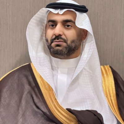 استشاري باطنة / غدد صماء و سكري كبار - مدير فرع وزارة الصحة بالطائف