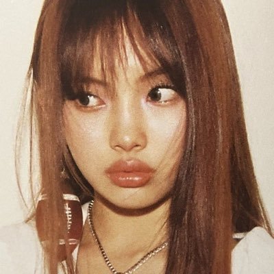 shuajnz's profile picture. i miss my wife tails