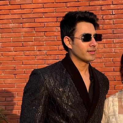 I believe in fairness in dealing, agression to achieve oneās goals & spreading the light of goodness. Lawyer | Alumni @JindalGlobalUni @HinduCollege