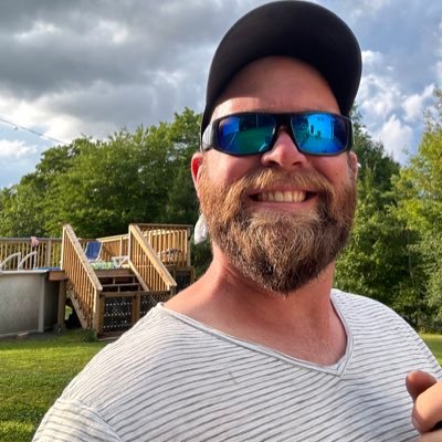 EletricDev's profile picture. opinions are optional. asshole at heart.