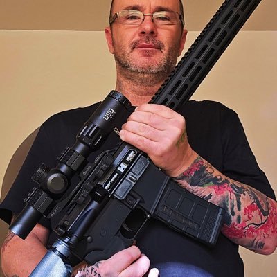 desylvajay's profile picture. They can’t used you if you’re useless 😎🔫