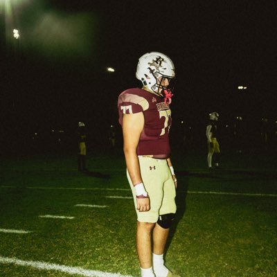 C/O 2026 l Left Tackle l GPA. 4.1 l Riverdale High school, Fort myers, FL l Phone: 239-823-5162