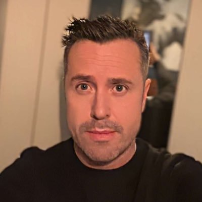 vflorish's profile picture. Engineer 🇮🇪🏳️‍🌈🇪🇺#frontrunner views are my own. Cork City resident. 🌳 🚲 🏃 🏗🏙 🐈