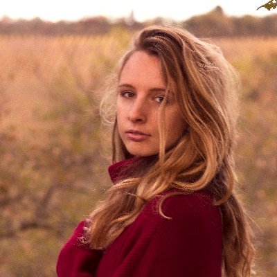 thebioglow's profile picture. Living free and healthy in a sick society.

Holistic hormone health practitioner.
Writer Poetess Thinker Dancer Longevity Biohacker