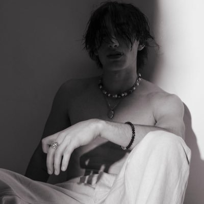 EmptyFates's profile picture. RP • Crucible Student • Division • Olly’s protege (hopefully) • Wrestler, lover, conquistador • I didn’t @Aband0nAll_H0pe and got my happy ending •