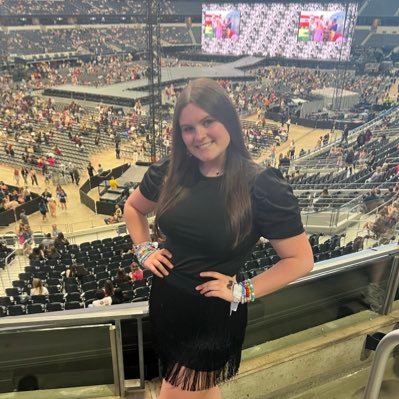 just living for the hope of it all:) | eras: arlington n2 & miami n1 | rep tour: arlington n2 | 1989 tour: arlington
