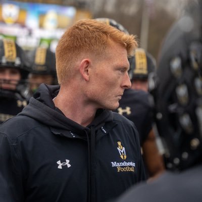 Manchester University DC/LB’s #5FingerDefense #BringTheJuice