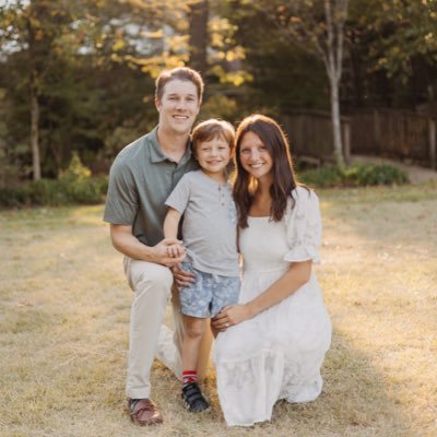 halliecat4898's profile picture. gonna go ahead and apologize