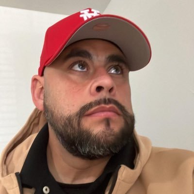 ensteinsgldfis's profile picture. buffering ……