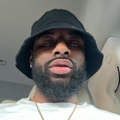 Becoming Successful is my main Focus. DMV Celebrity Barber https://t.co/83vEzaxSIb