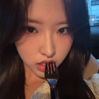 rose¹² (@run2hye) 's Twitter Profile