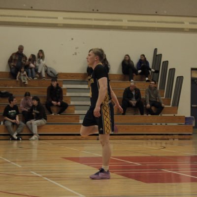 5’7”/ 150lbs/ pg/sg / Hants North Rural High School/ 3.7 GPA/ Class of 2025/ email- kouperdensmore@gmail.com