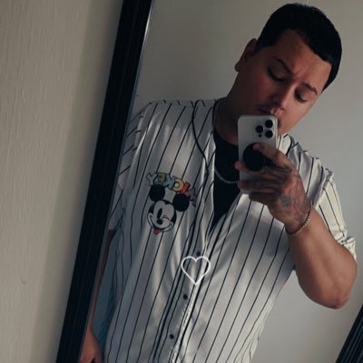 pincheaaron69's profile picture. add me on Snapchat pincheaaron69