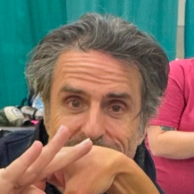 abedofMoss's profile picture. Baz/Moss|31|They/He/Fae|Non-binary|Neuro🌶️|Queer AF| A little bit personal,a whole lot of gay pirate brain rot. Do you fancy a fine fabric? 🏳️‍🌈 🏴‍☠️ 🔞