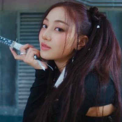 showhyo's profile picture. gayi bhains (me) paani (depression) me