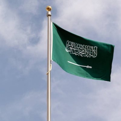 أَسْتَغْفِرُ اللَّهَ الْعَظِيمَ الَّذِي لَا إِلَهَ إِلَّا هُوَ الْحَيُّ الْقَيُّومُ ، وَأَتُوبُ إِلَيْهِ .