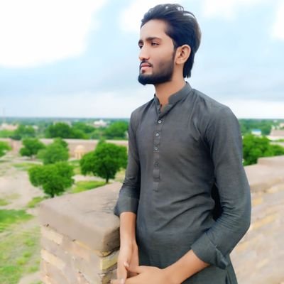 Abidali65689744's profile picture. Follow me for beautiful poetry and aesthetic quotes