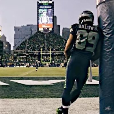 JESUS IS KING 👑 ✝️ YE THE GOAT #Seahawks #RCB🏈🏀🏏