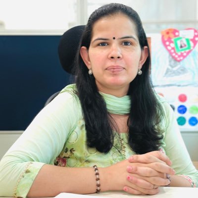 Hi, I'm Dr. Sonia Balyan, a scientist, researcher, and Beyond Shodh founder and host. #podcast #research #IBDC #bioinformatics #plantbiology #beyondshodh