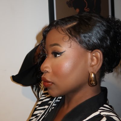 denise_umutesi's profile picture. Christian, Architect. Instagram; _nizzie_