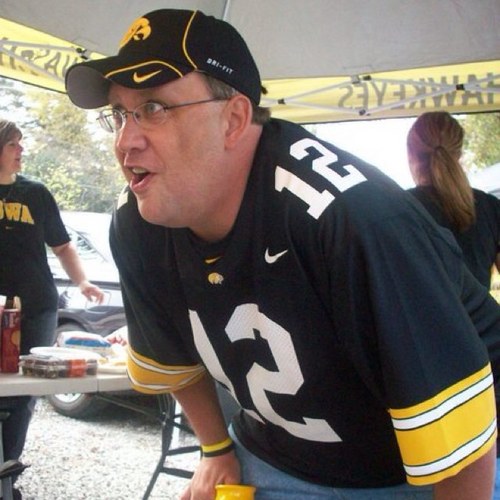 Iowa Hawkeyes fan, father, husband, grill master, and 80s hairband rock and roller