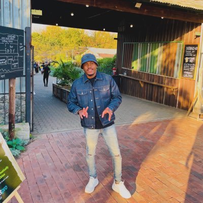 MoxeVaseni's profile picture. Moxe waka Two Five