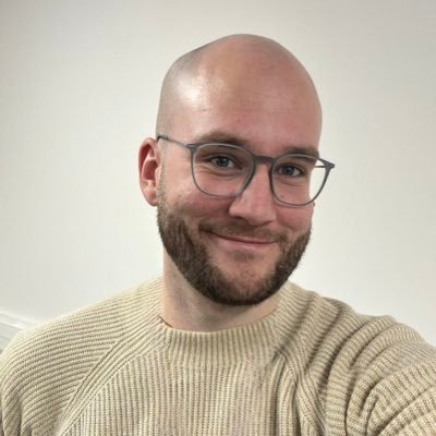 PhD student in bioinformatics (protein structures prediction and analysis) at DSIMB Lab in Paris, and System administrator engineer at Université Paris Cité.