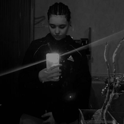 _luciaaf13's profile picture. Ig: _luciaaf07