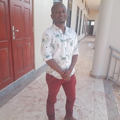 PManswet's profile picture. Architect and contractor
