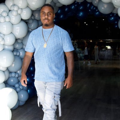 My transition got me showered in praise From the streets to the stage, to changin’ the game ♛