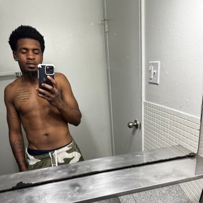 Mr.fuckherthruthemattress 😌 #farfromgulliblemissmewththebs🥱