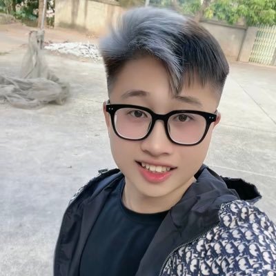 HiuHuy1p's profile picture. 