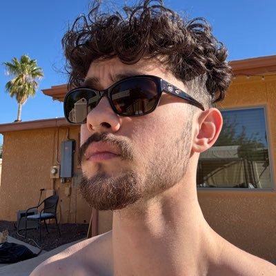 FFDealer89's profile picture. FFD, Just a young dude passin gas ⛽️