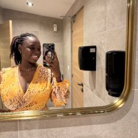 🇸🇳🇬🇳👸🏿 بيرام (@bibi_diaw) 's Twitter Profile