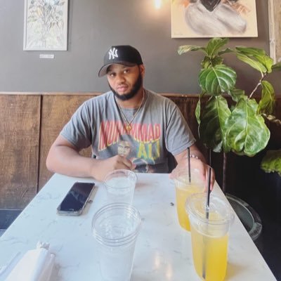 zelbryant24's profile picture. 4EverCrystal 🥂 4Ever 💜💛🐍