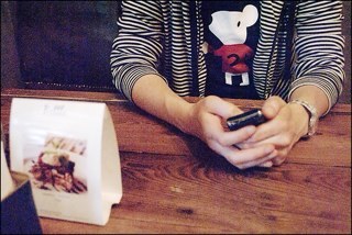 icanfeelyousay's profile picture. 대학생. 프리랜서 포토그래퍼. XPERIA. 사진. BMW. 폴스미스. 초컬릿. 핫초코. 아이스크림. 코카콜라. 잡다한 지식.