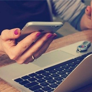 副業で安定した収入を得る方法を共有中。副業を始めてみたい人に有益な情報を提供。少しですがプレゼント企画もしております! 支援中→ https://t.co/ylEx3QJ160