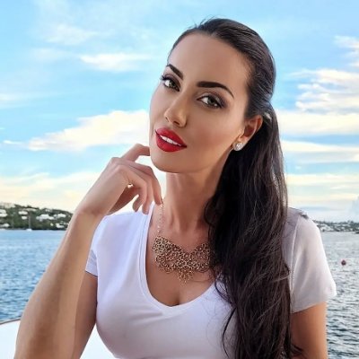 Entrepreneur. Mom of 1 boy. Advocate of aromatherapy. Devout Catholic. Concerned about disadvantaged groups and poor children