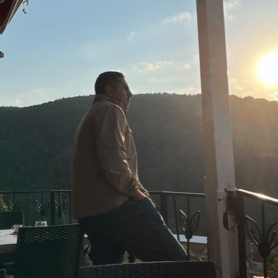 alabouni's profile picture. 